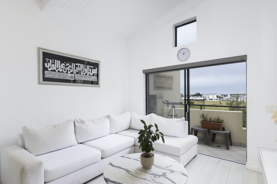 2 Bedroom Property for Sale in The Links Western Cape